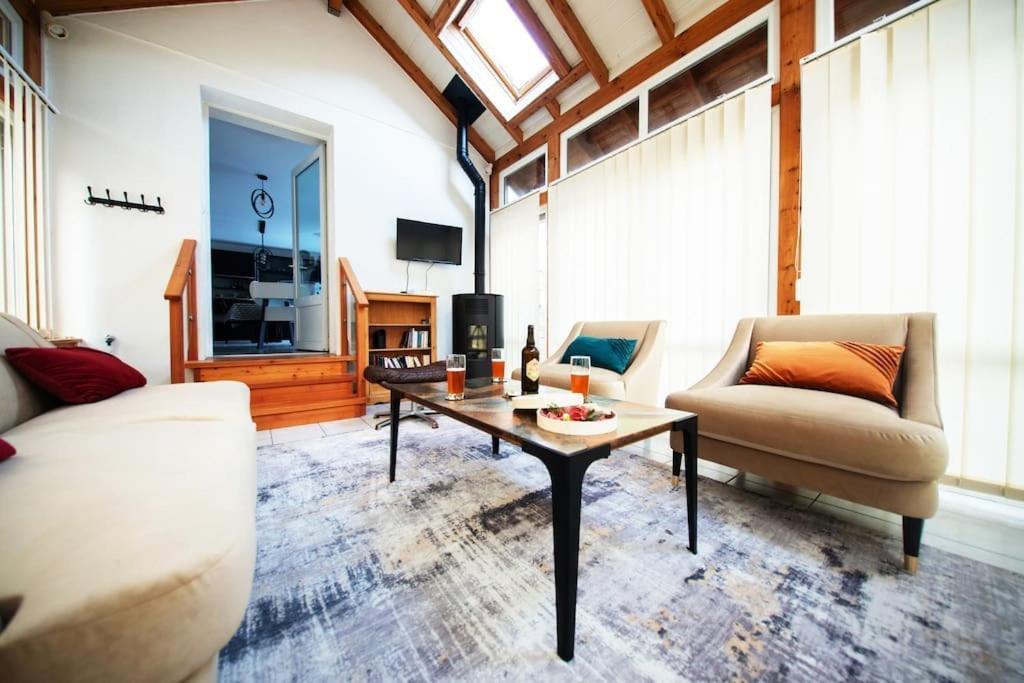 La Coquette ! Maison Au Coeur De La Bresse Avec Veranda Barbecue Garage Baby-Foot Et Barre De Son Exteriér fotografie